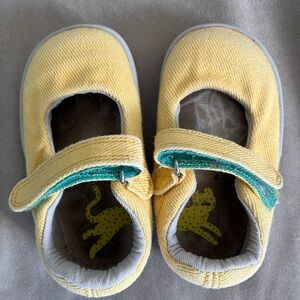 Ten Little canvas yellow mary janes 4.5